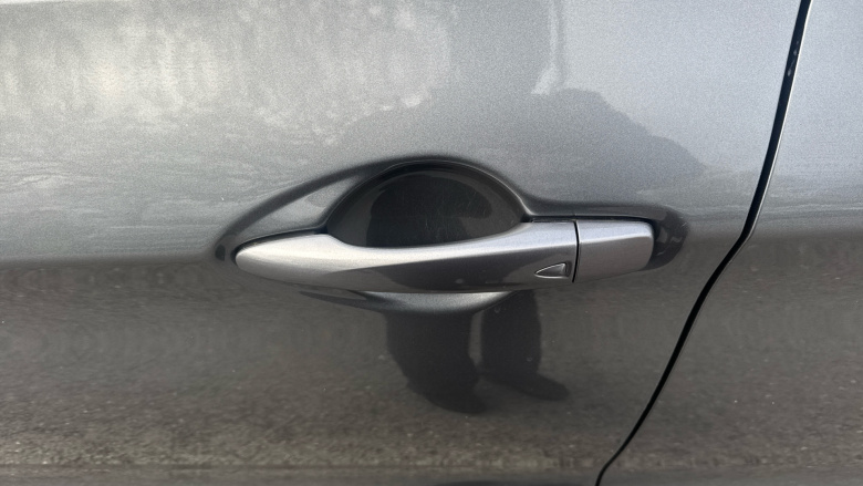 Nissan Qashqai 1.5 dCi Tekna 5dr Diesel Hatchback